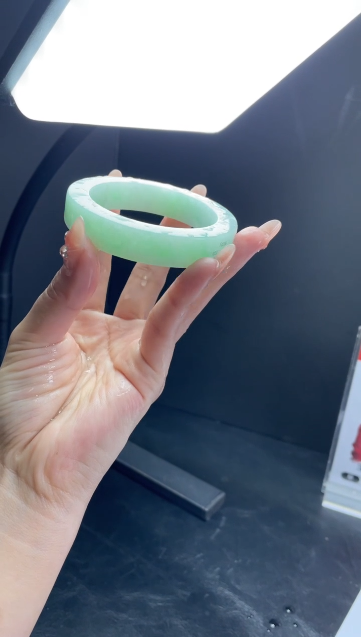 【闪购商品】定制翡翠手镯未镶嵌手镯DDH/发一件