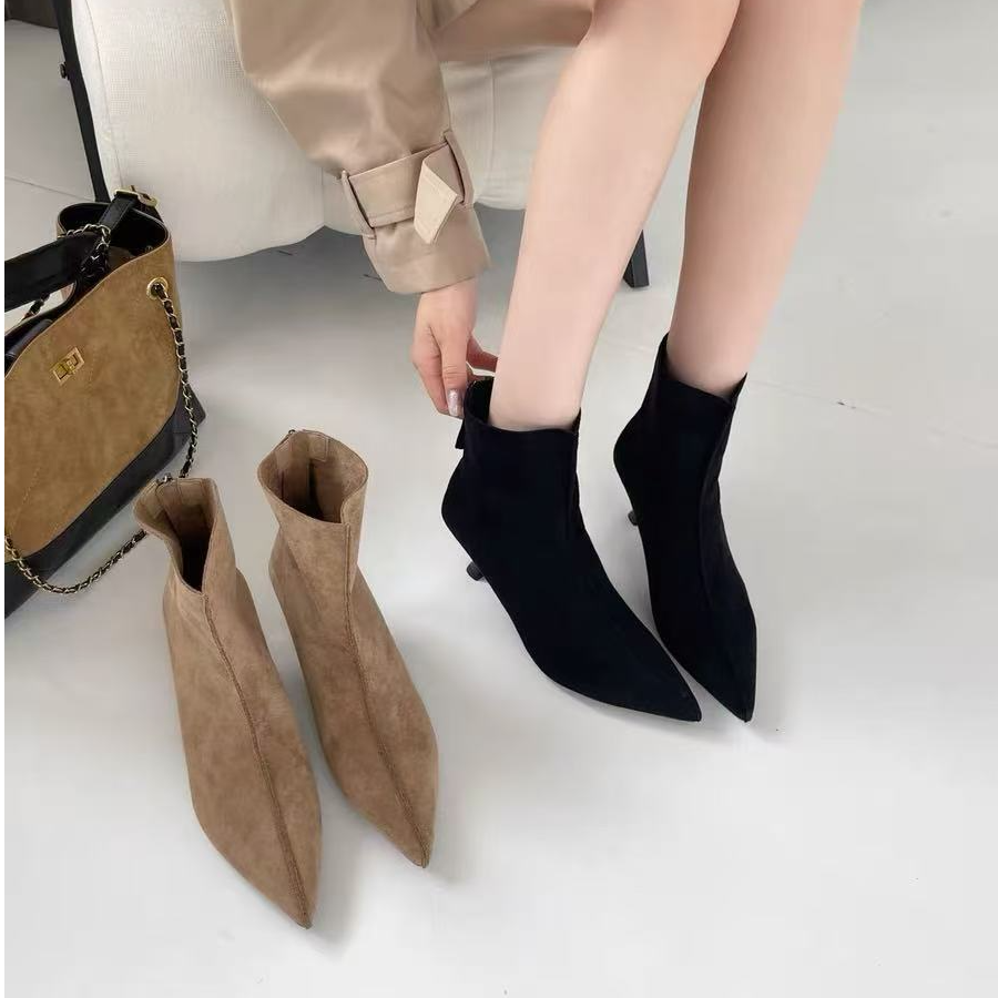 高跟时装靴女新款复古显瘦套筒马丁靴短靴519560-1