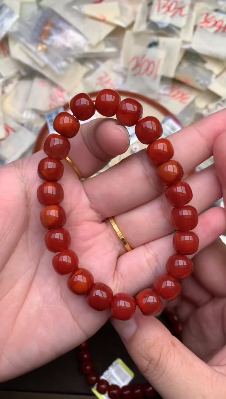 未镶嵌南红玛瑙挂件多**亿一