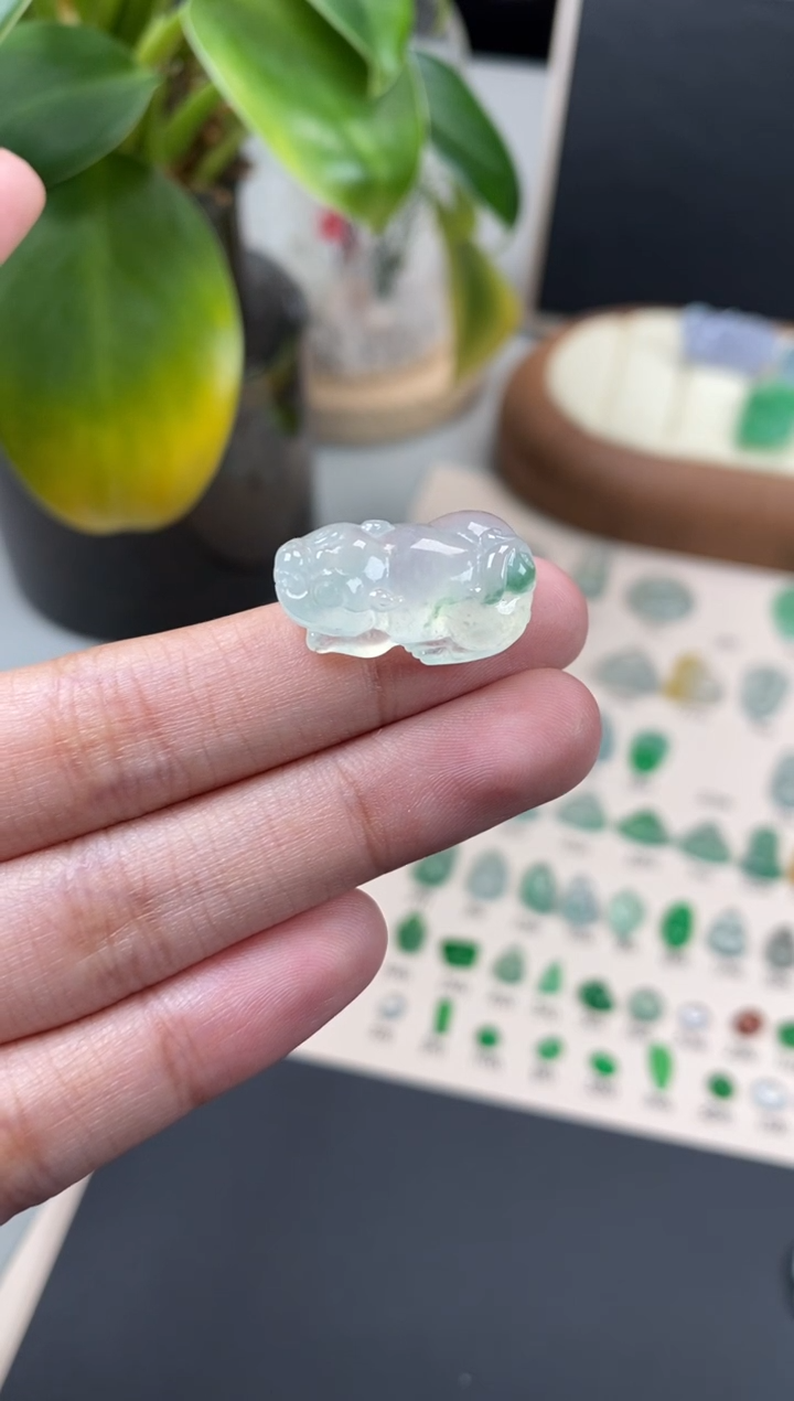 【闪购商品】翡翠颈饰未镶嵌翡翠冰胶裸石