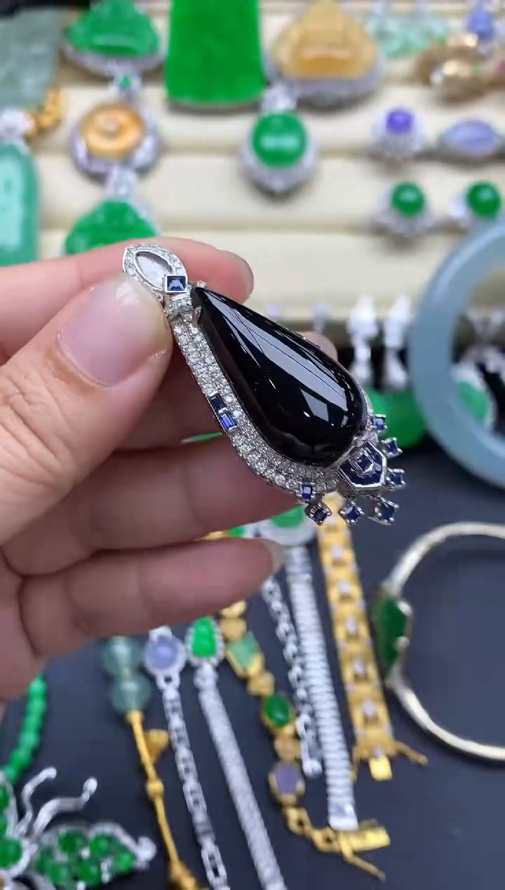 翡翠18K金镶嵌颈饰698-春日珠宝