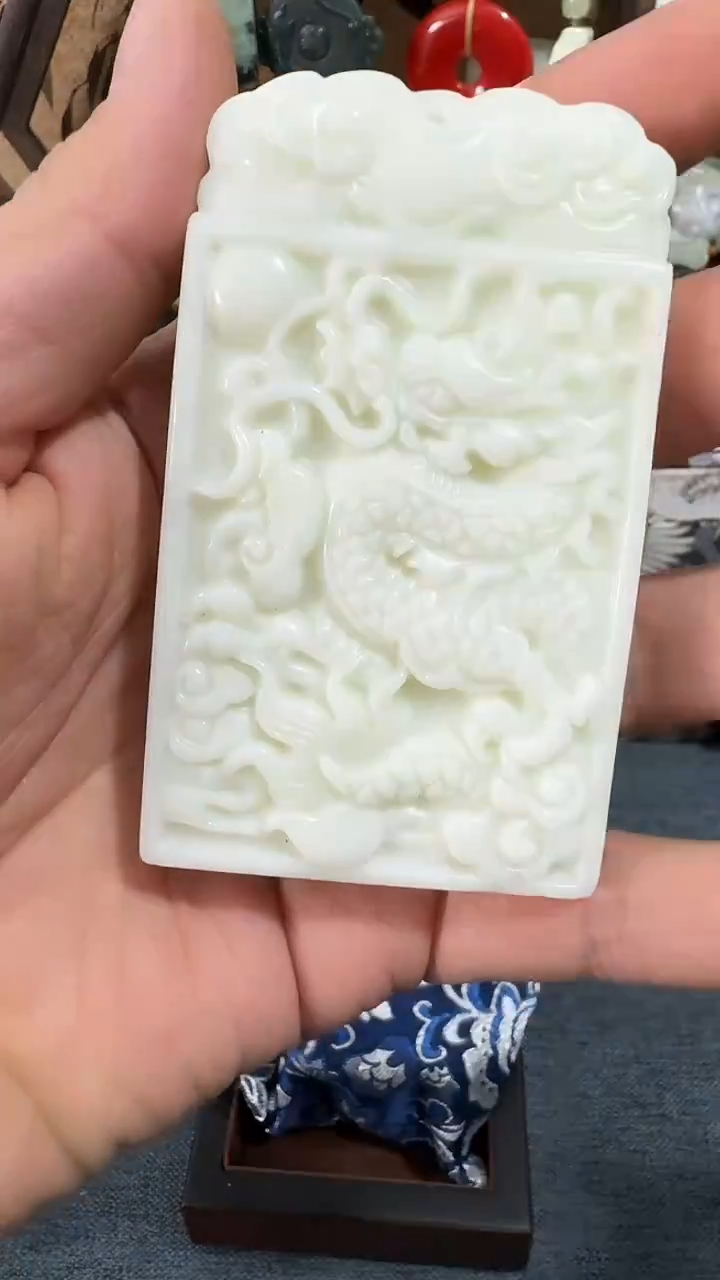 未镶嵌挂件蓝田玉（蛇纹石化大理石玉）蓝田 大龙牌