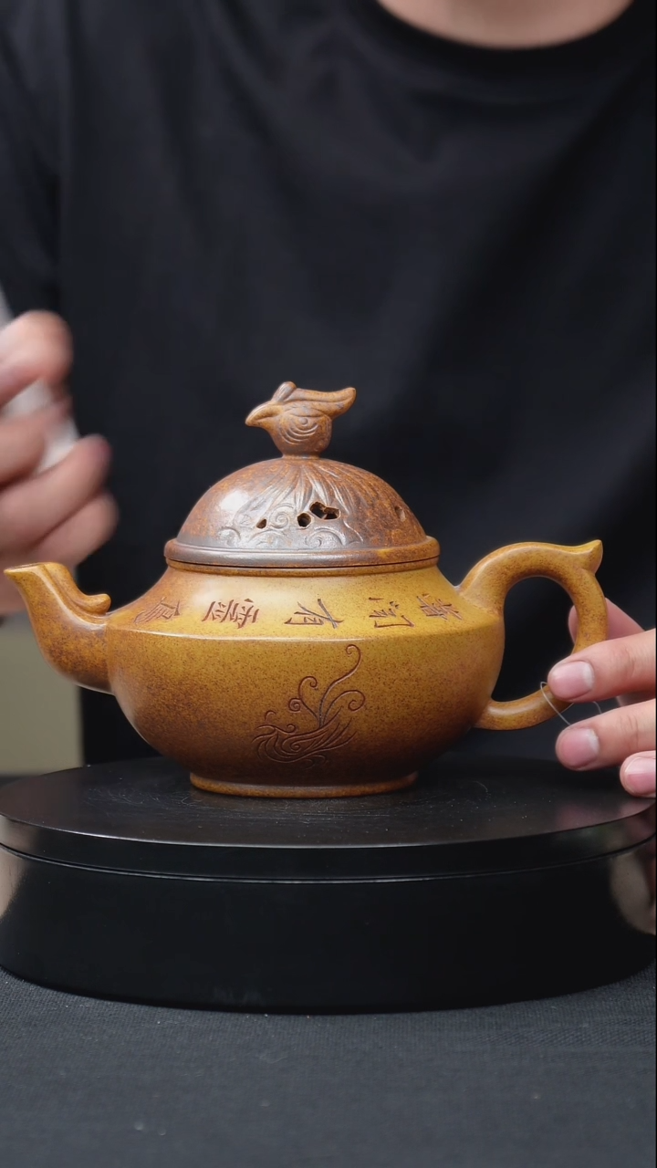 紫砂茶壶龙骨金砂刻绘有凤来仪
