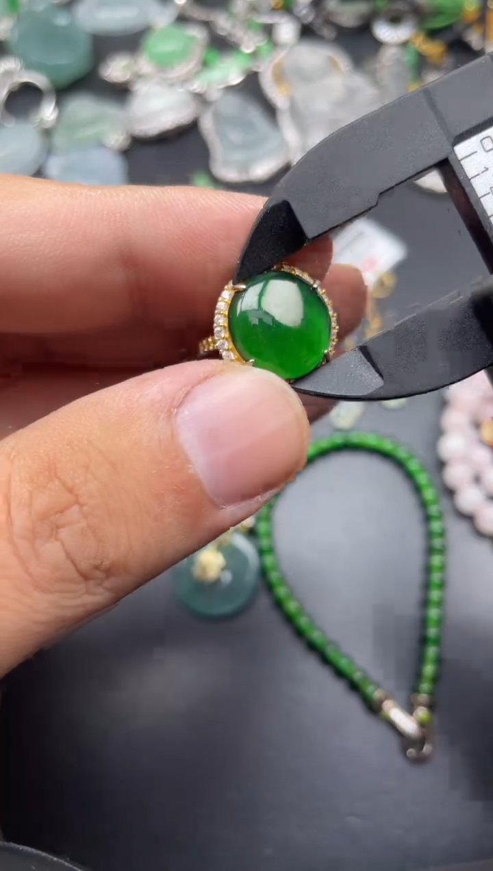 【闪购商品】翡翠颈饰未镶嵌冬冬寄售商品不退不换