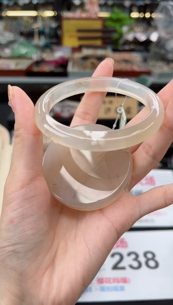 【闪购商品】石英质玉手镯未镶嵌59圈口（赠品镯心）36666691