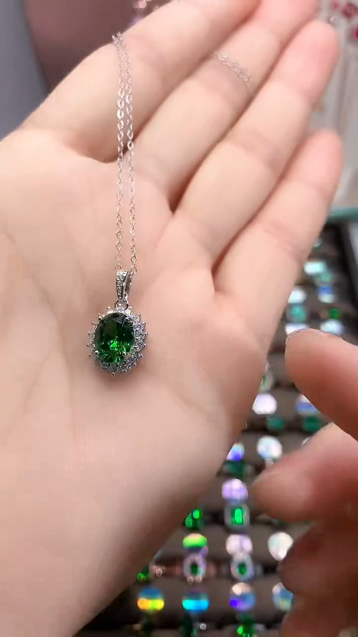 【闪购商品】透辉石吊坠银S925镶嵌银色8.10