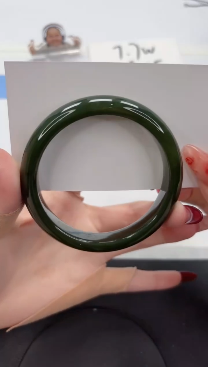 【闪购商品】和田玉手镯未镶嵌A202-60.8