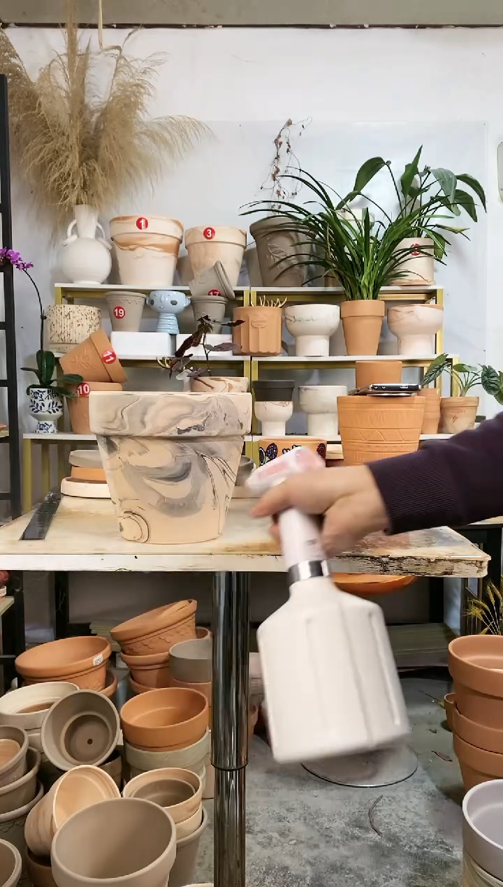 【闪购商品】红陶20*18灰白陶 1盆无托