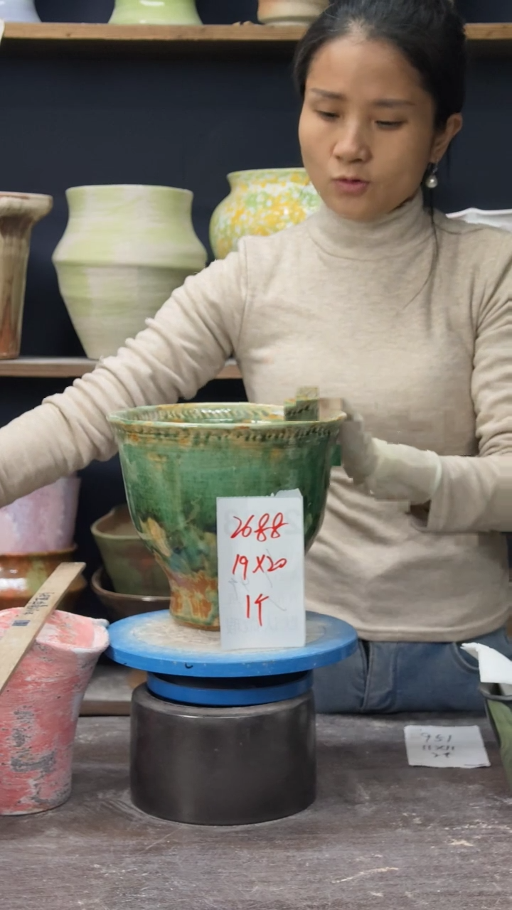 景德镇花盆默认微瑕2688【底裂】