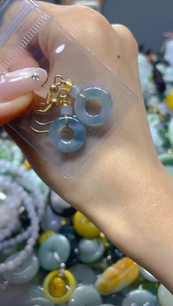 翡翠未镶嵌颈饰/W/翡翠A货,1件也是批发价