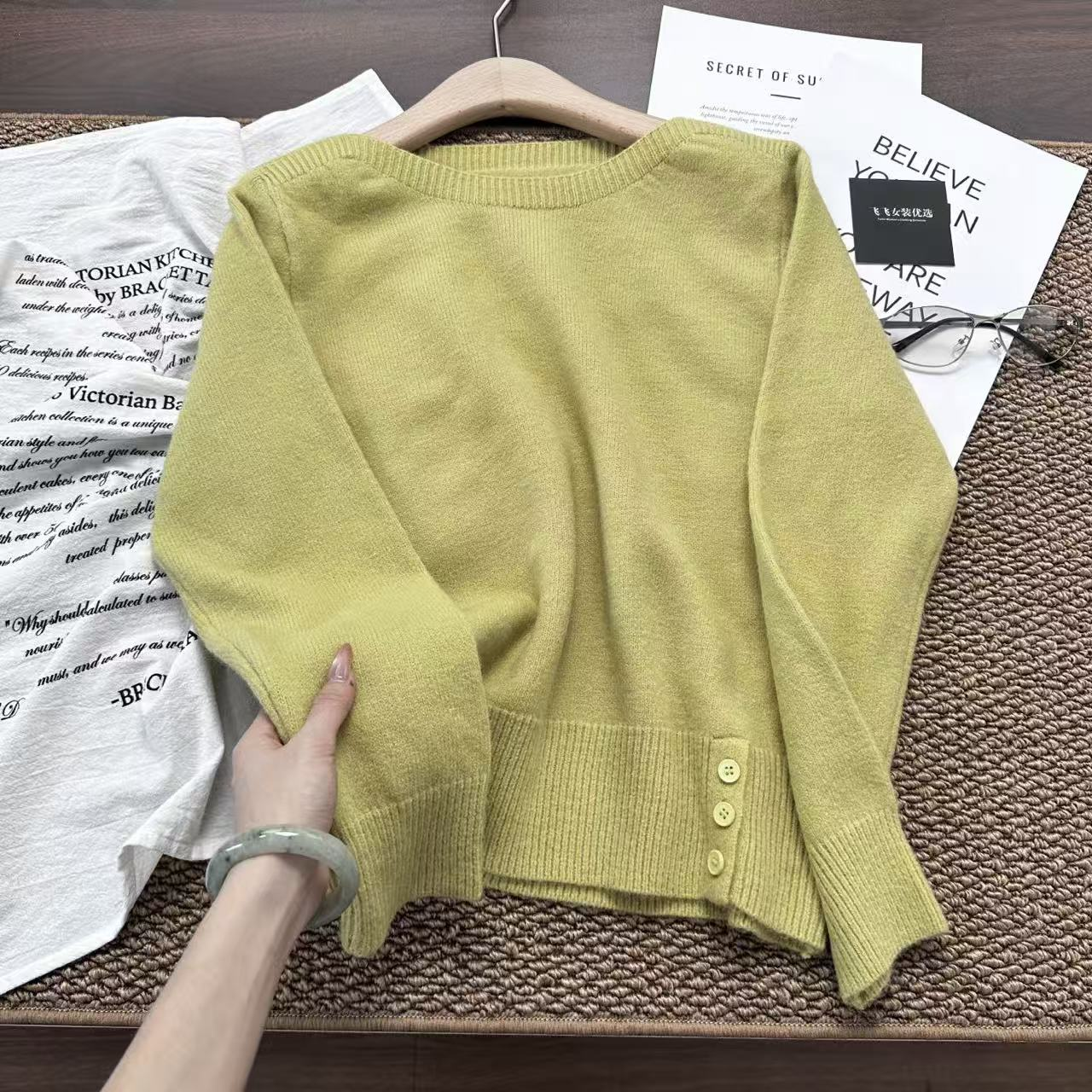 超显白抬肤色！！南油订单~套头穿 螺纹收口#毛衣女Y8542果绿