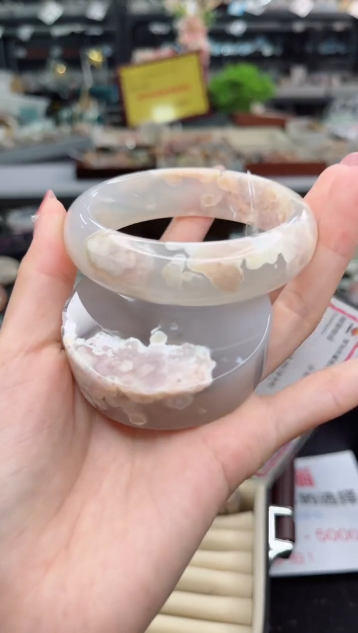 【闪购商品】石英质玉手镯未镶嵌61圈口（赠品镯心）3918150