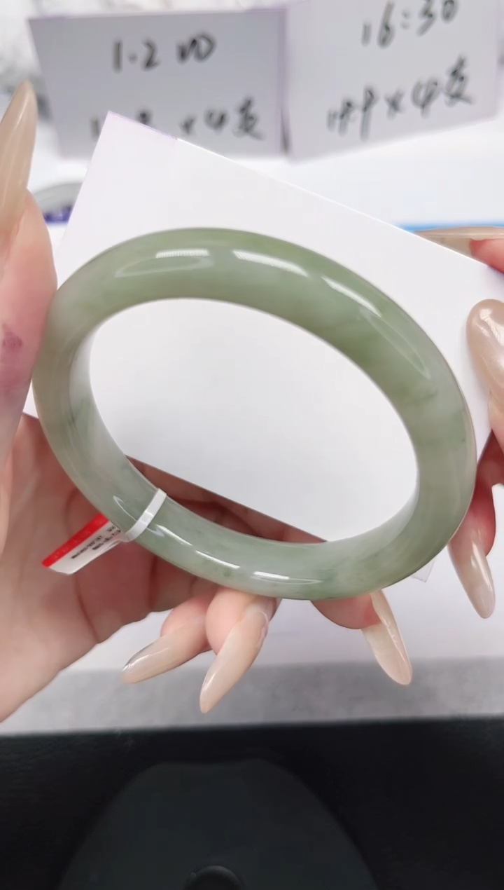 未镶嵌手镯石英岩玉130-58/59