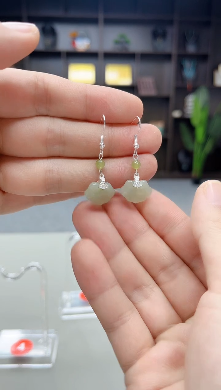 未镶嵌和田玉（青白玉）耳饰D10