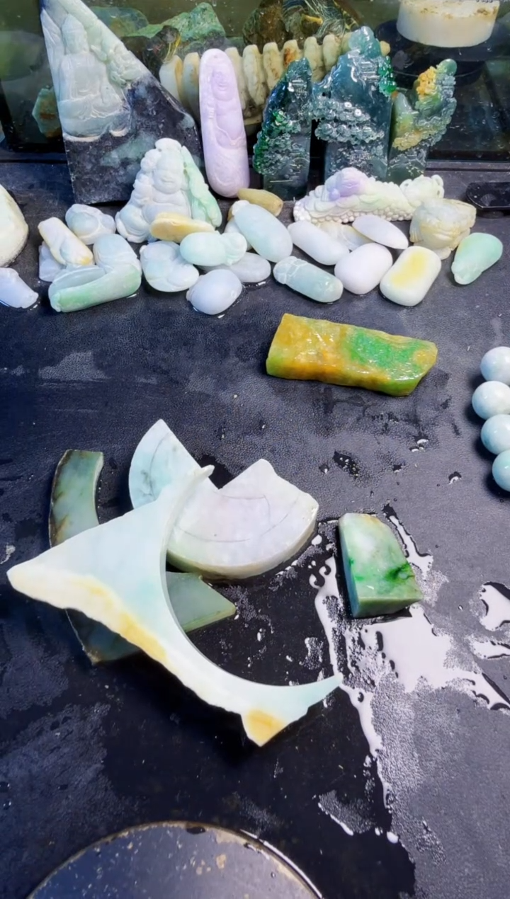 颈饰未镶嵌翡翠天然翡翠087