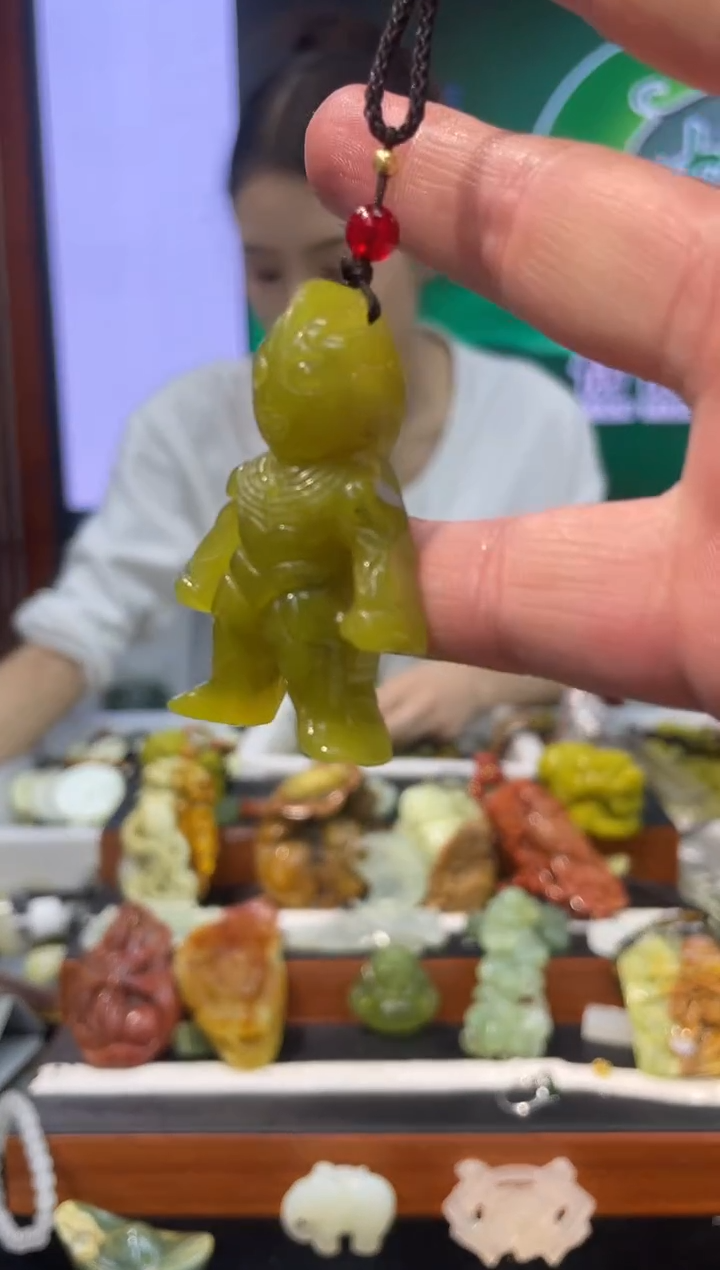 【闪购商品】岫玉吊坠未镶嵌·