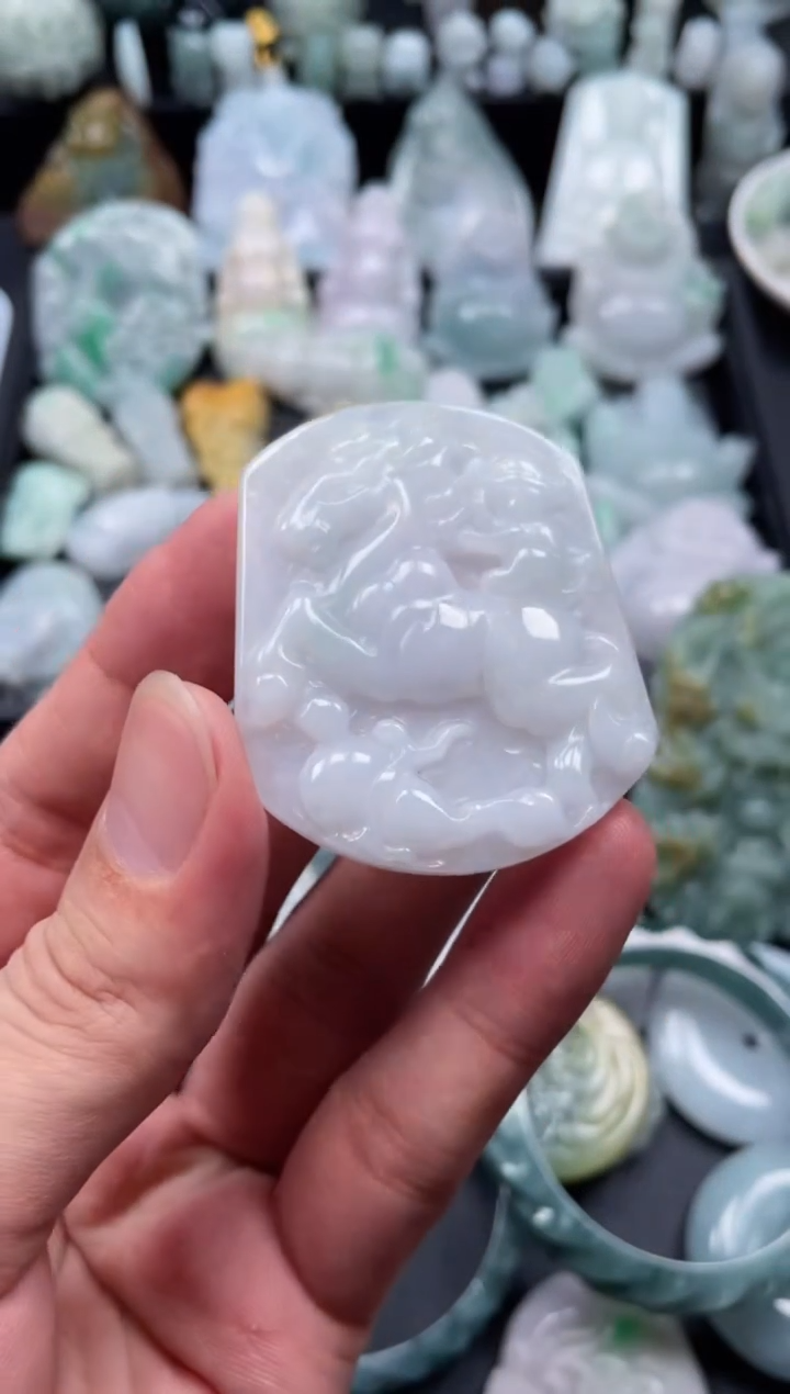 翡翠未镶嵌颈饰天然翡翠a货