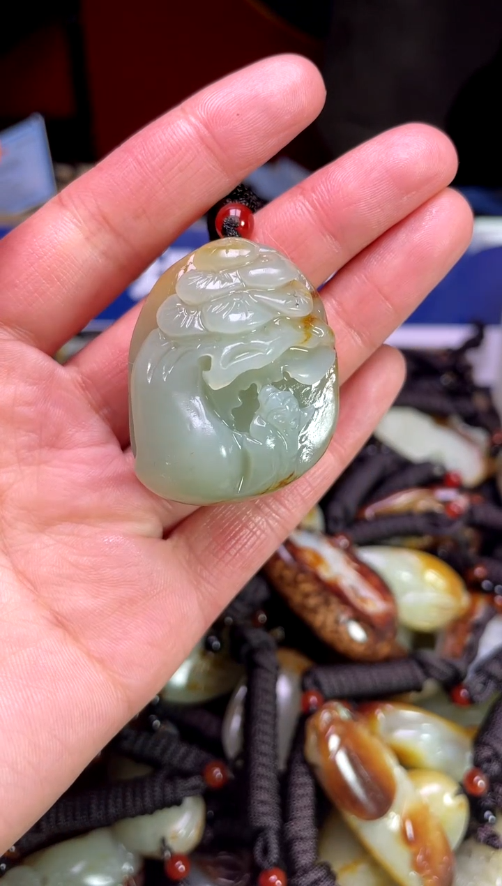 【闪购商品】和田玉颈饰未镶嵌1