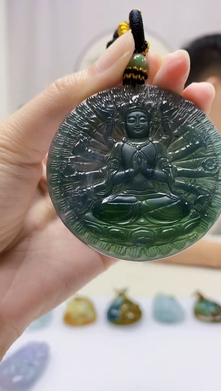 定制翡翠未镶嵌心***?4917zm-毛货挂件