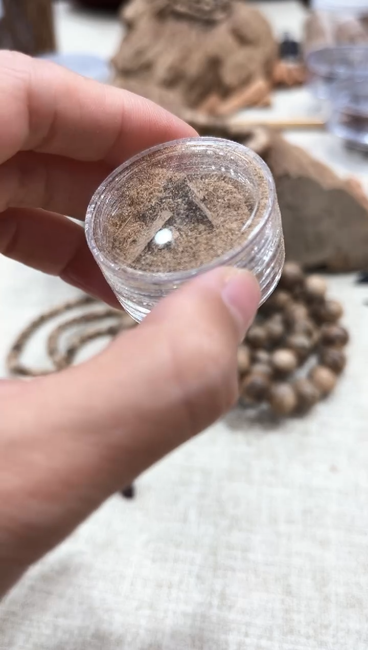 【闪购商品】沉香沉香碎屑PK天然野生的生结芽庄白棋级别碎料香粉