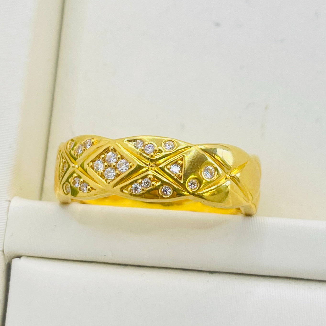 足金5D工艺 镶嵌菱格戒指【825】附加228