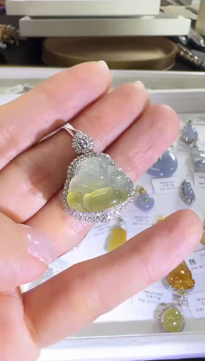 颈饰18K金镶嵌翡翠KYAL1129-025