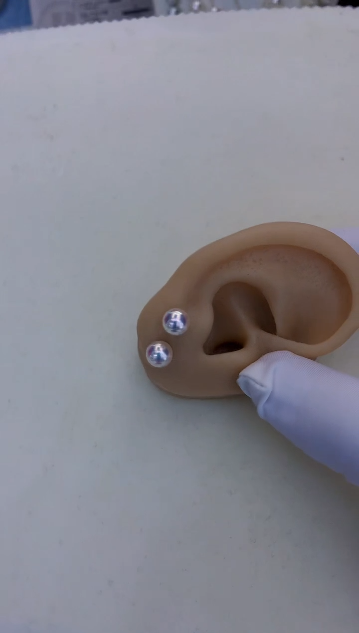 18K金镶嵌海水珍珠饰品6-7素钉定制