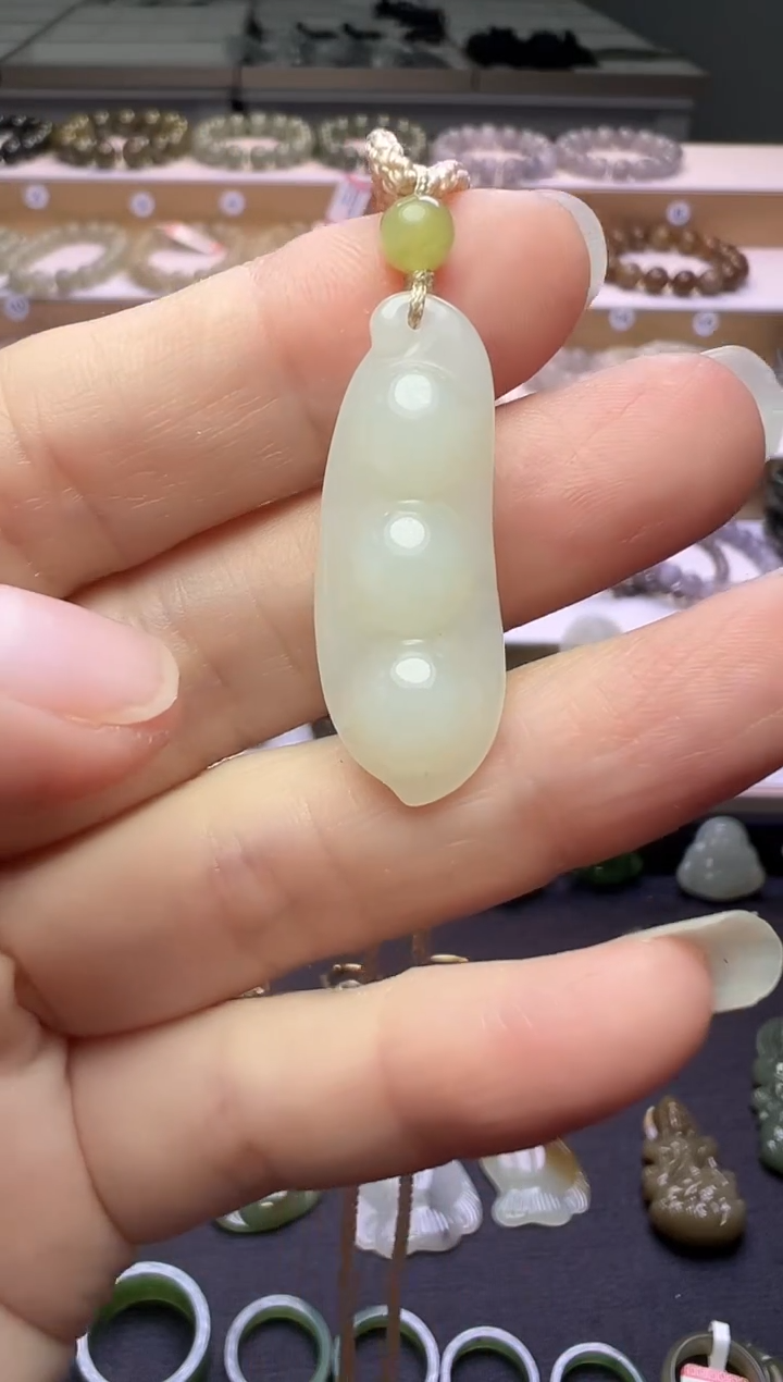 颈饰未镶嵌和田玉189号链接