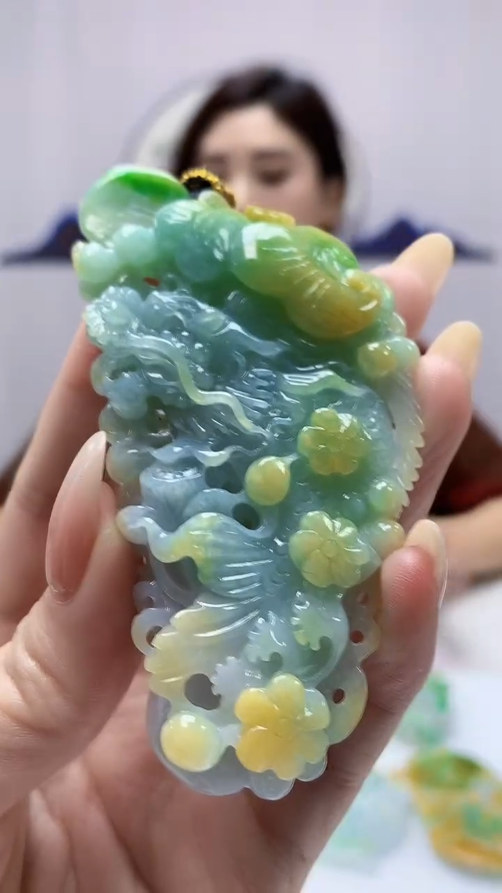 【闪购商品】定制翡翠未镶嵌4829DD-毛货挂件114