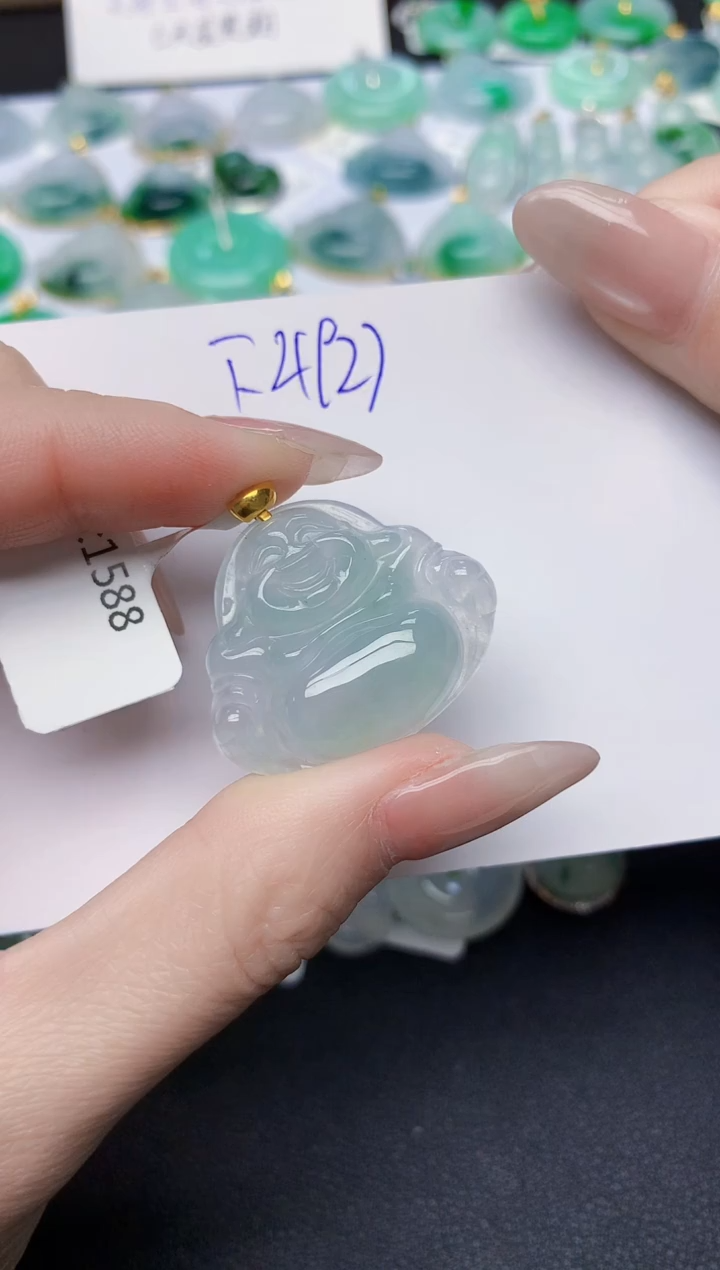 颈饰18K金镶嵌翡翠天然缅甸A货翡翠百元以上9元证书费自理