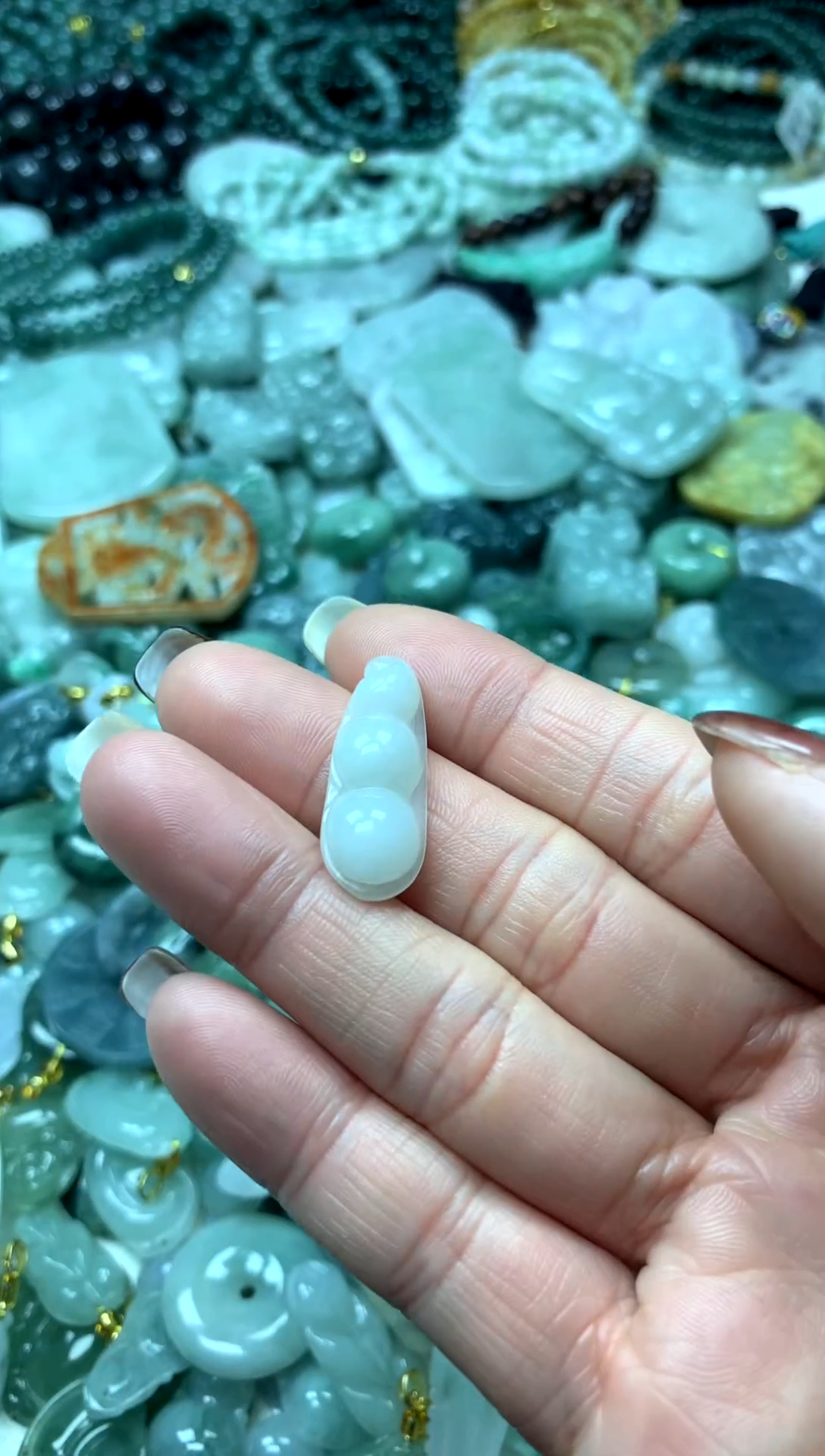 颈饰未镶嵌翡翠1