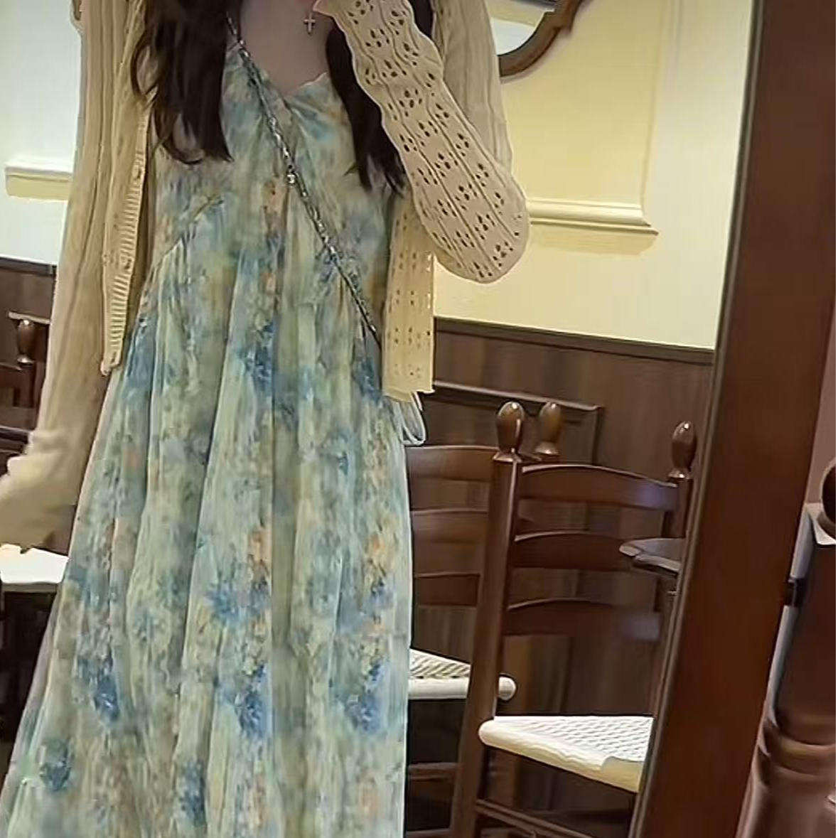 爱丽丝绿色梦境夏季超仙绝美设计收腰2025碎花吊带连衣裙