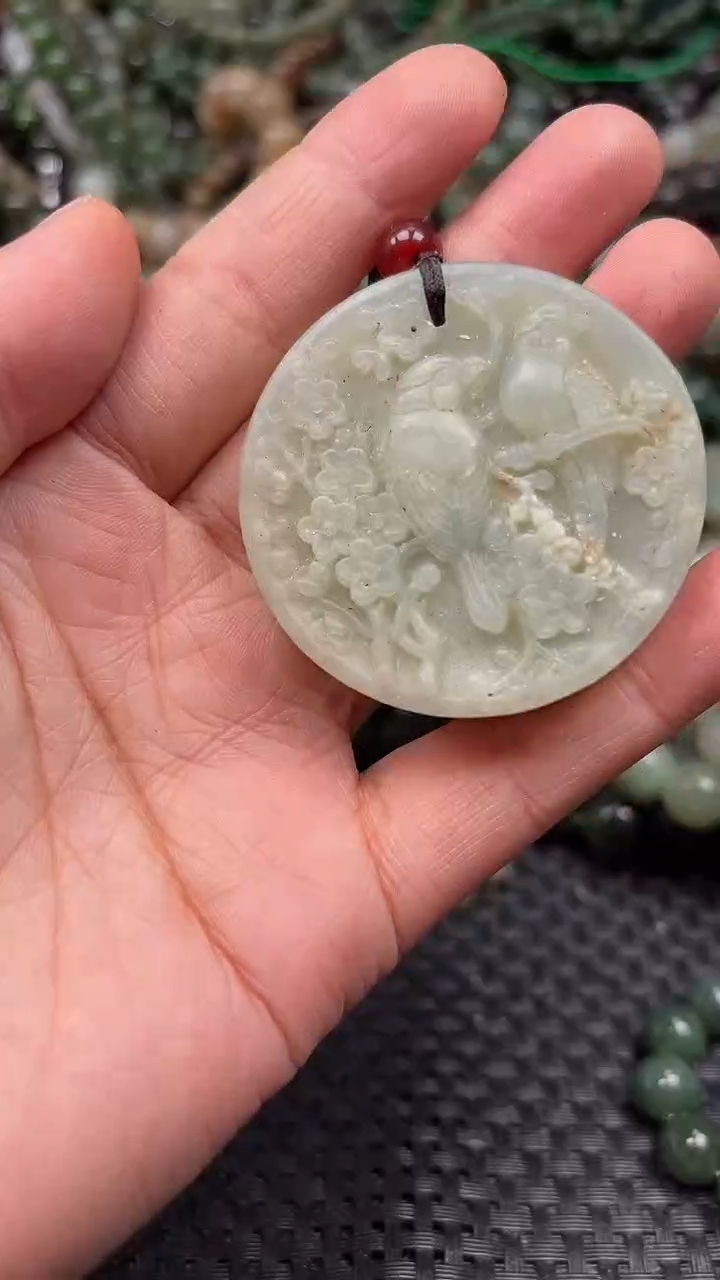 颈饰未镶嵌和田玉1