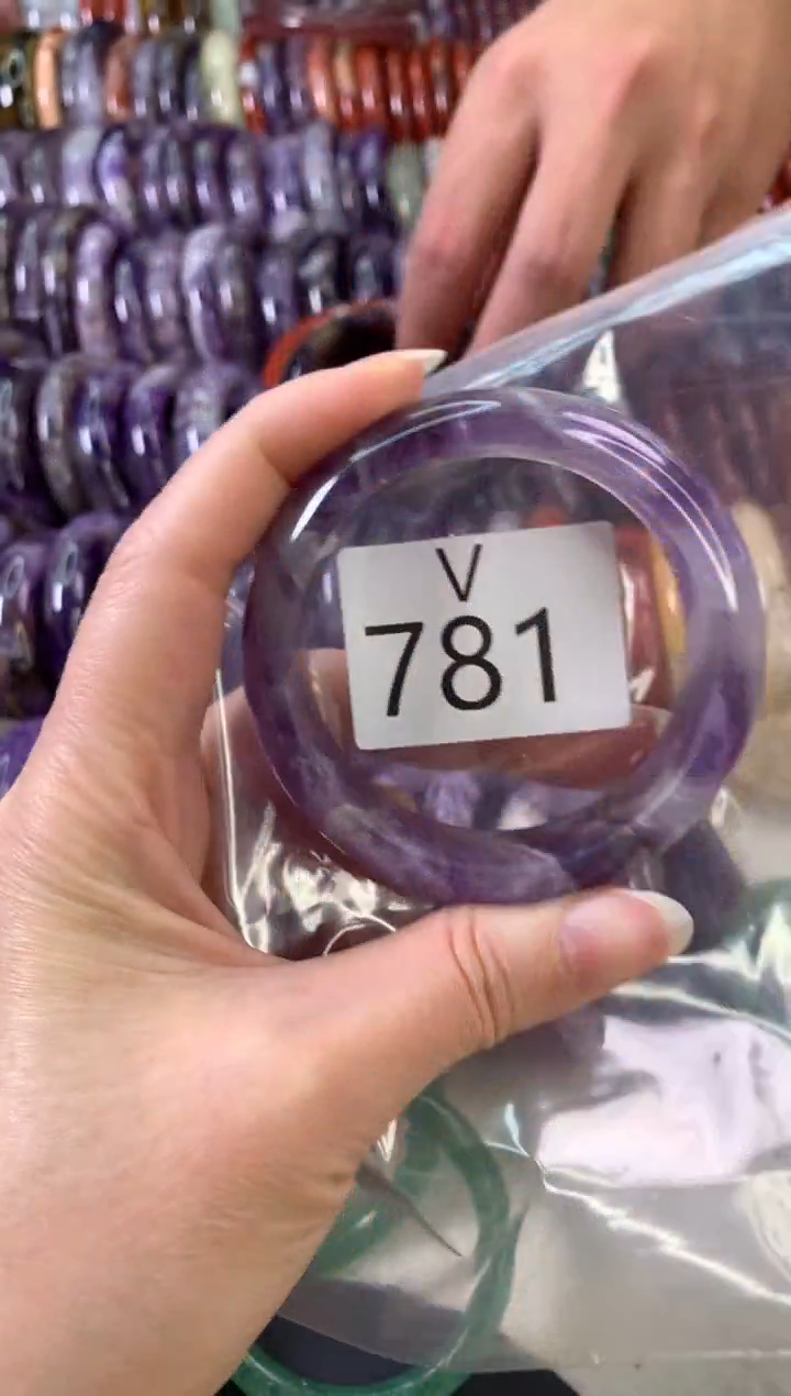 【闪购商品】水晶水晶手镯V未镶嵌781-55