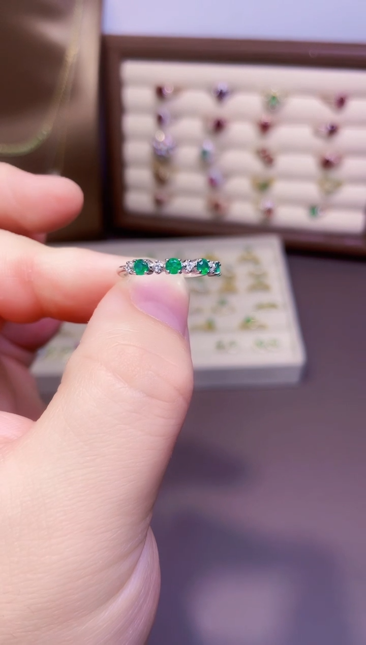 【闪购商品】祖母绿戒指银S925镶嵌1