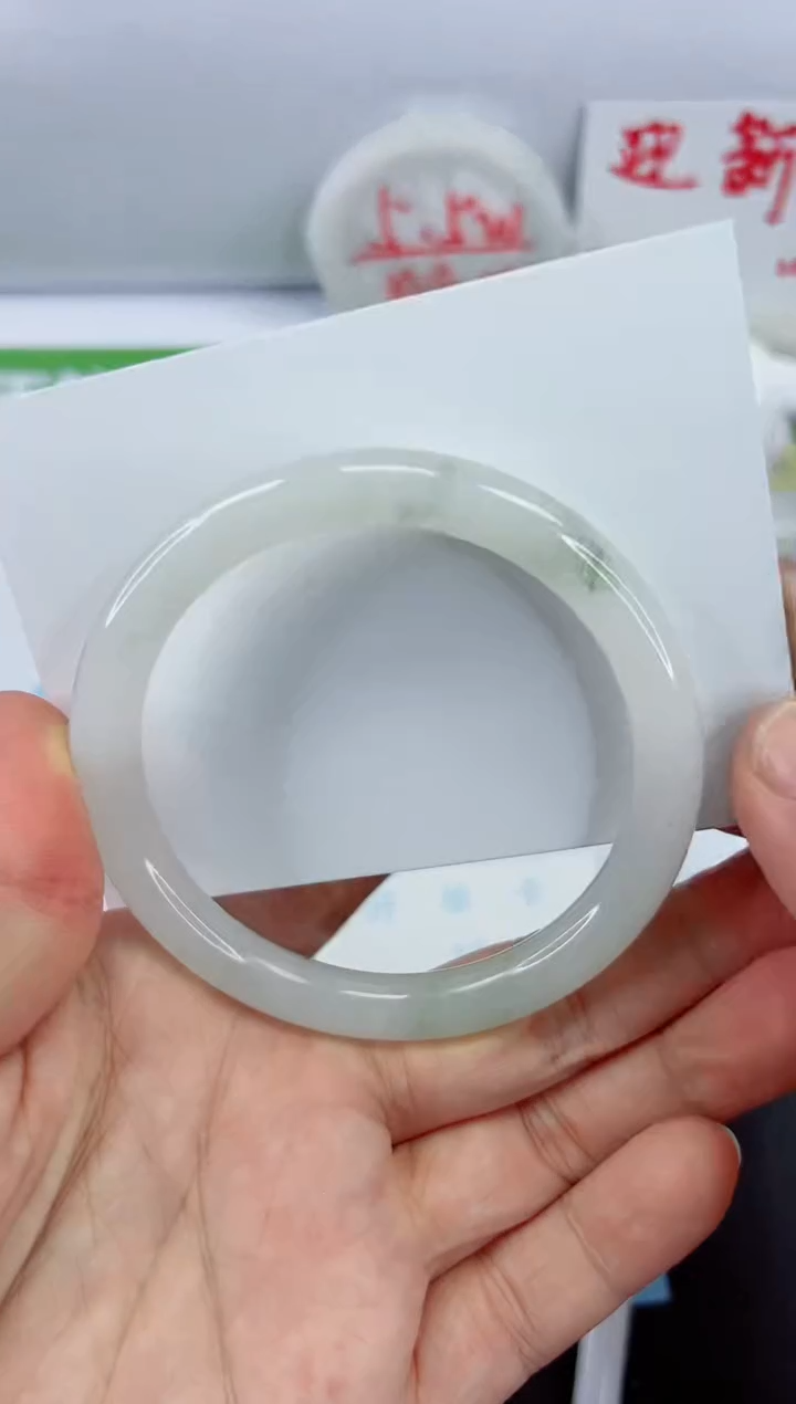 【闪购商品】石英质玉手镯未镶嵌378-60.4