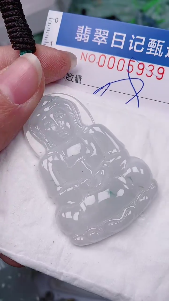 【闪购商品】翡翠颈饰未镶嵌00005939