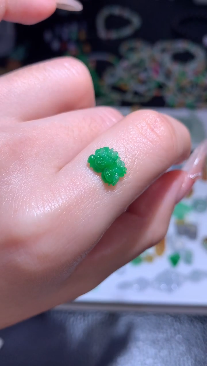 未镶嵌定制翡翠莲花