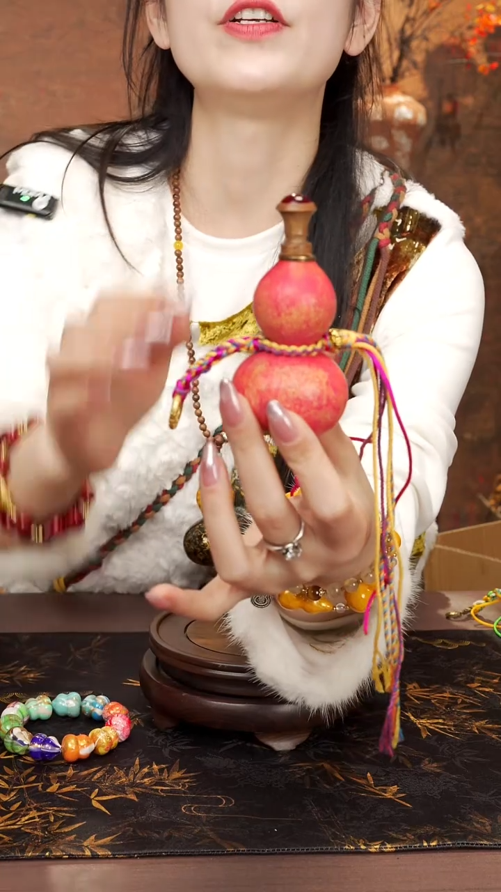 235 --大漆开口小葫芦----68