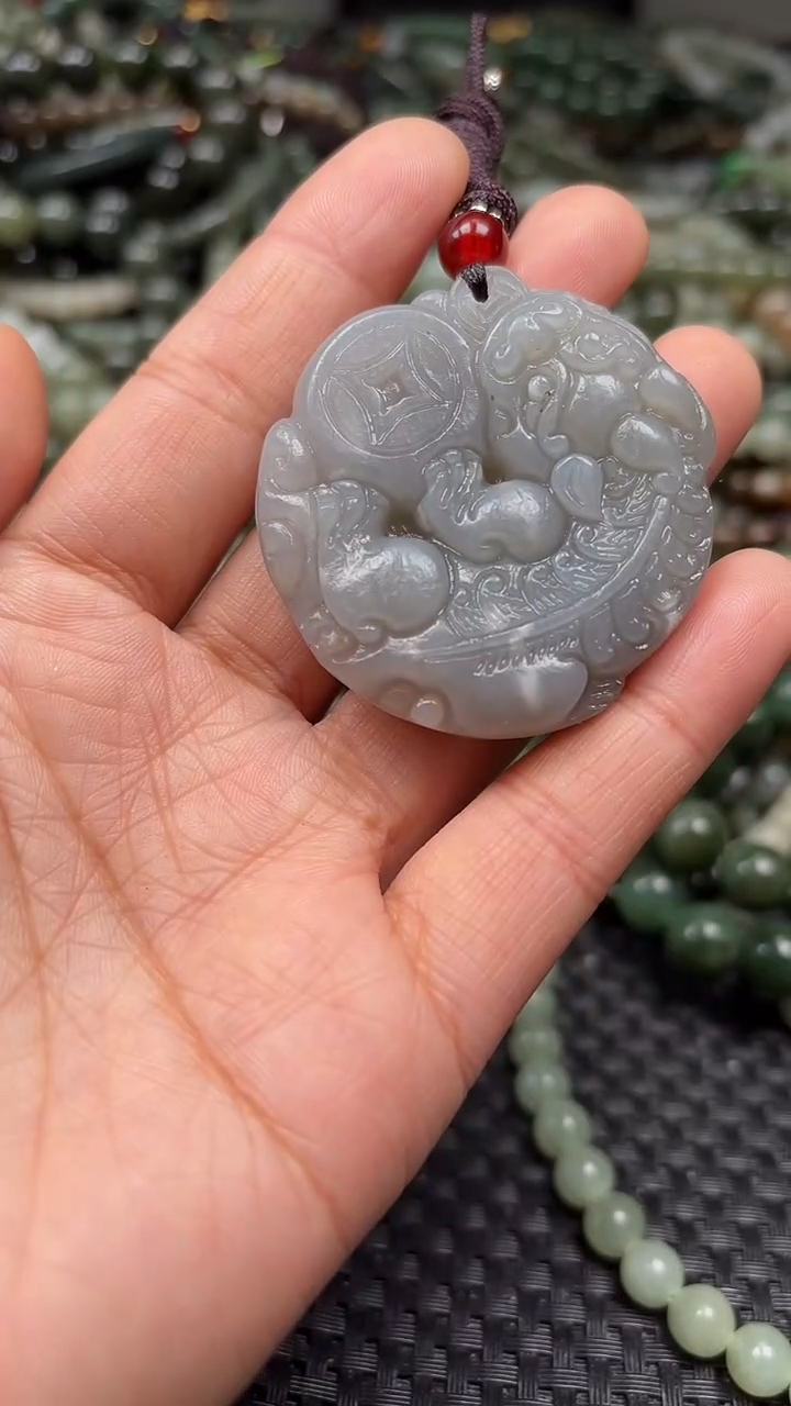 颈饰未镶嵌和田玉1