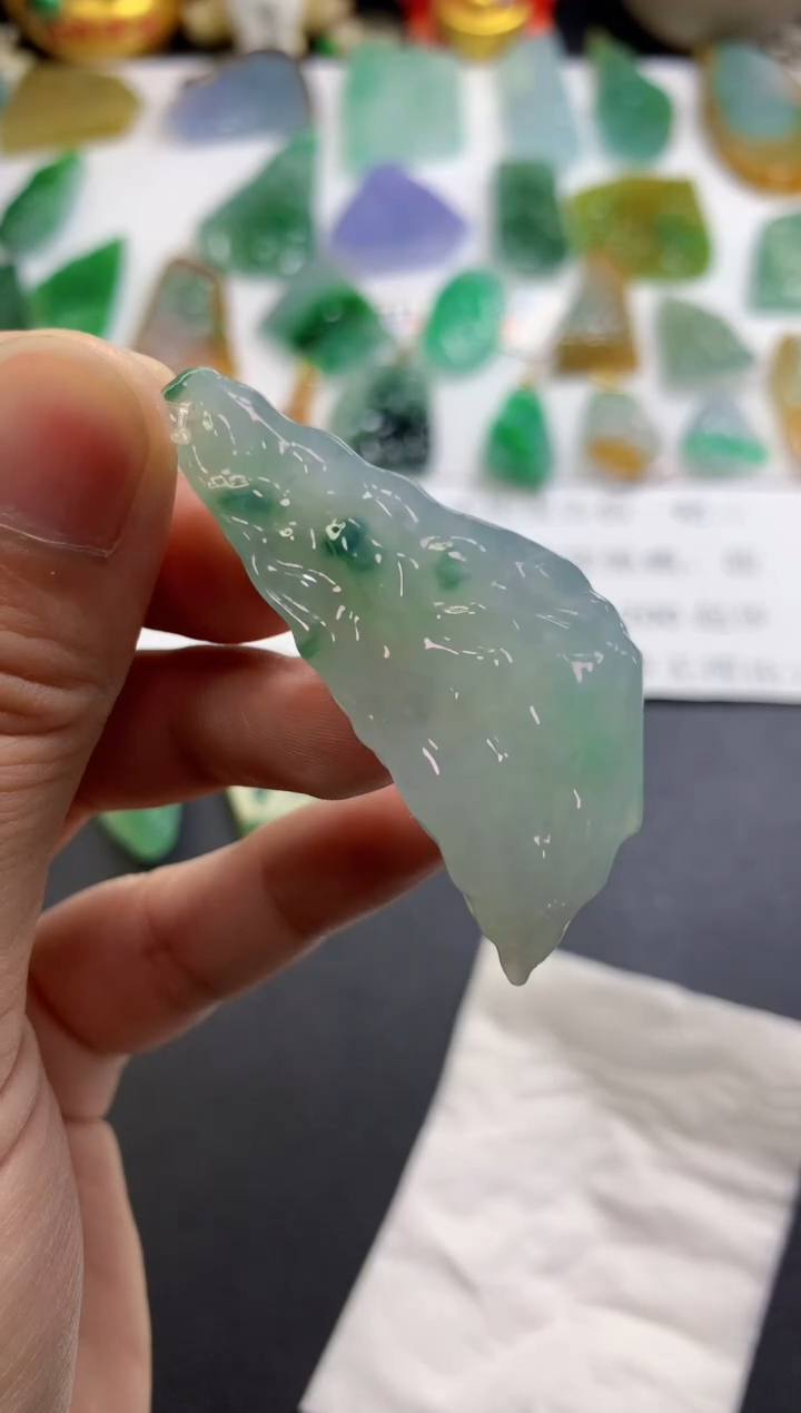 【闪购商品】翡翠吊坠(不含链)未镶嵌547