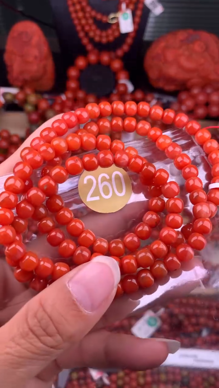 南红玛瑙未镶嵌珠宝奇石260-6