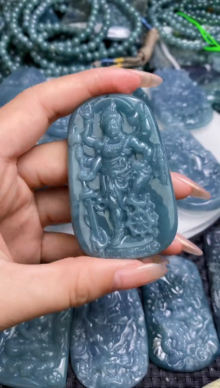 【闪购商品】翡翠颈饰未镶嵌