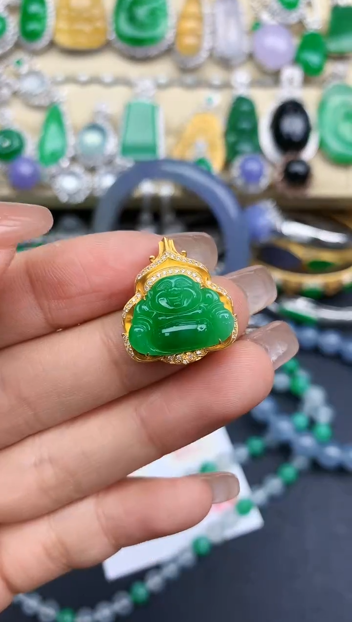 颈饰18K金镶嵌翡翠378-中国好珍宝