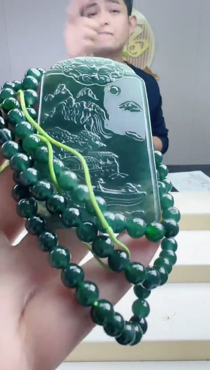 颈饰未镶嵌翡翠天然A货翡翠  多样性随机发其一