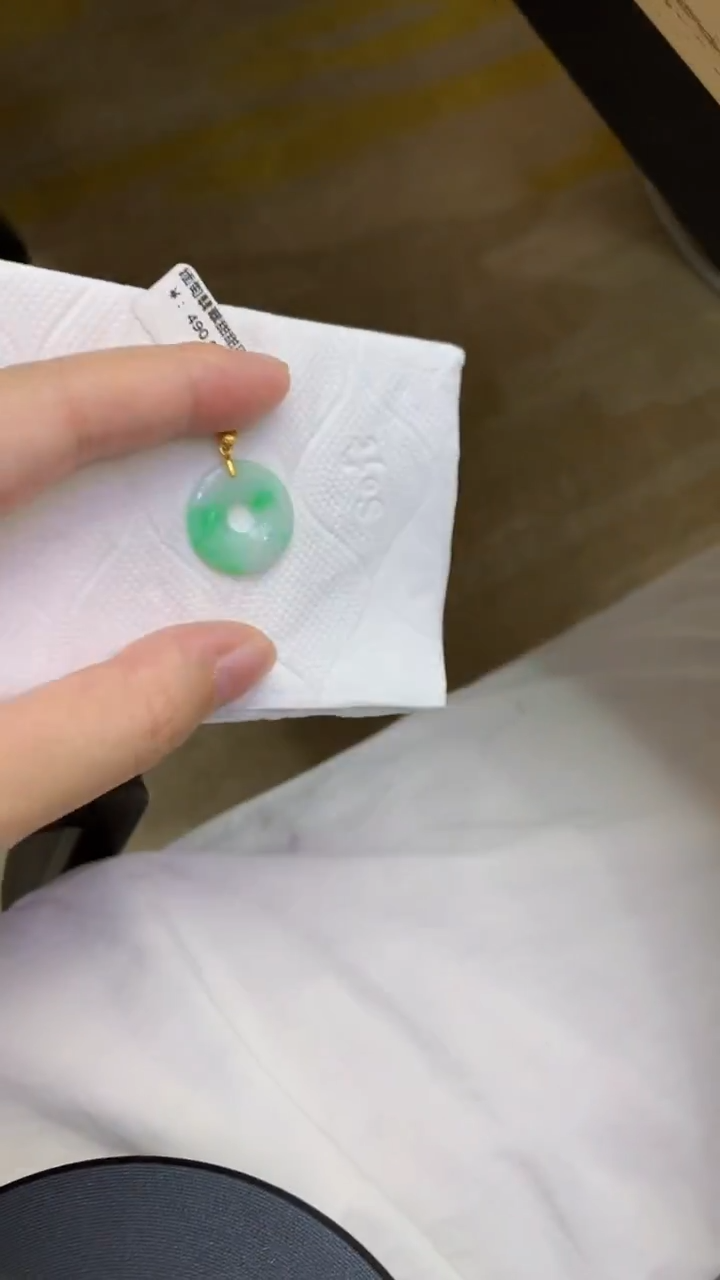 颈饰未镶嵌翡翠天然缅甸翡翠A货