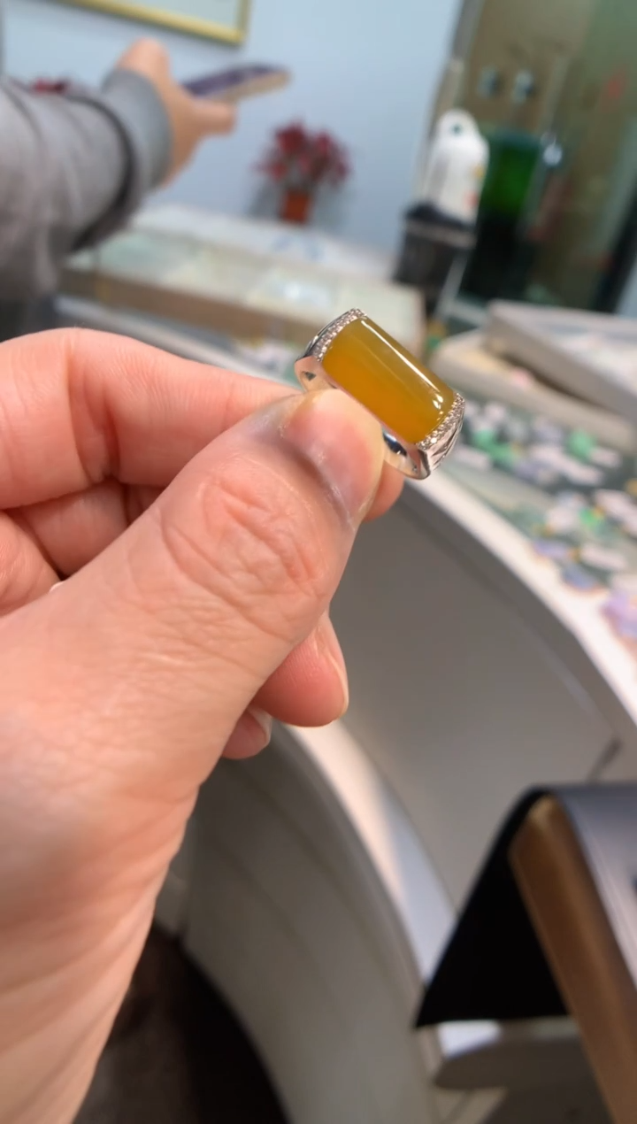 18K金镶嵌戒指翡翠戒指14圈上下两个圈口免费改