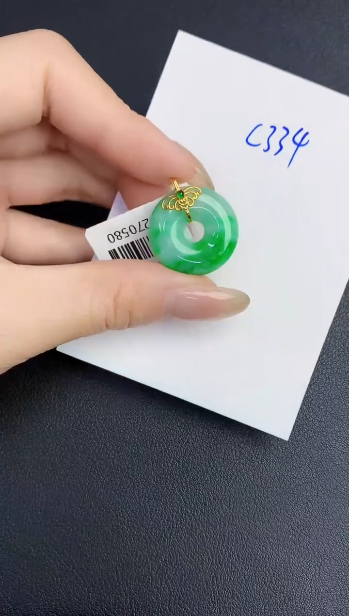 翡翠18K金镶嵌颈饰缅甸天然翡翠A货