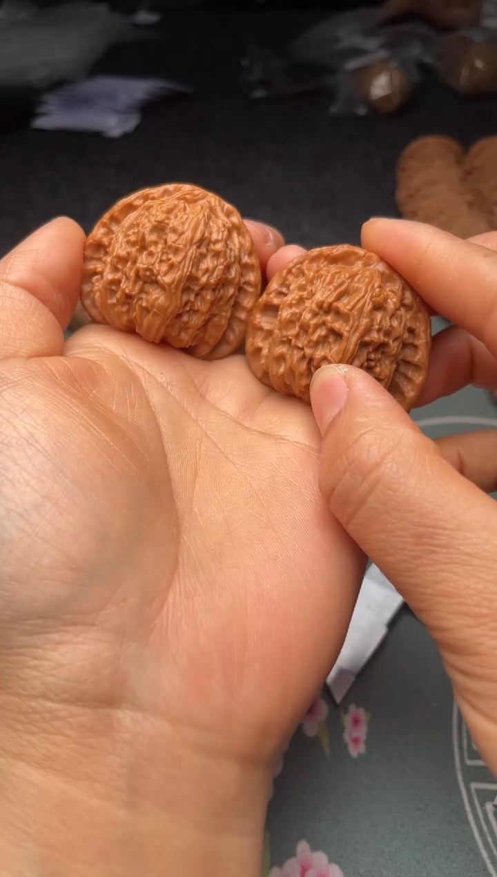 把件文玩核桃w169    白狮子  42尺