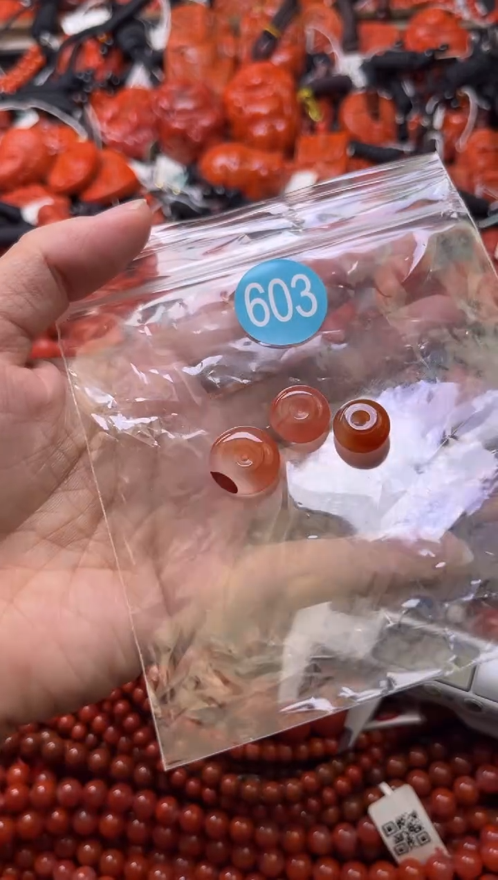 南红玛瑙未镶嵌珠宝奇石603